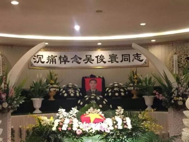 现代殡葬文化下的骨灰盒定制趋势